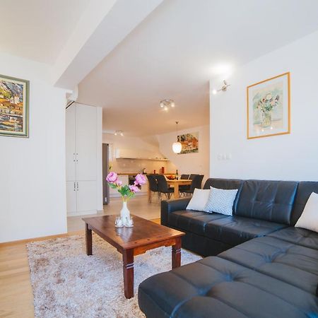 City Center Lux Apartment "Tonci" Omis Bagian luar foto